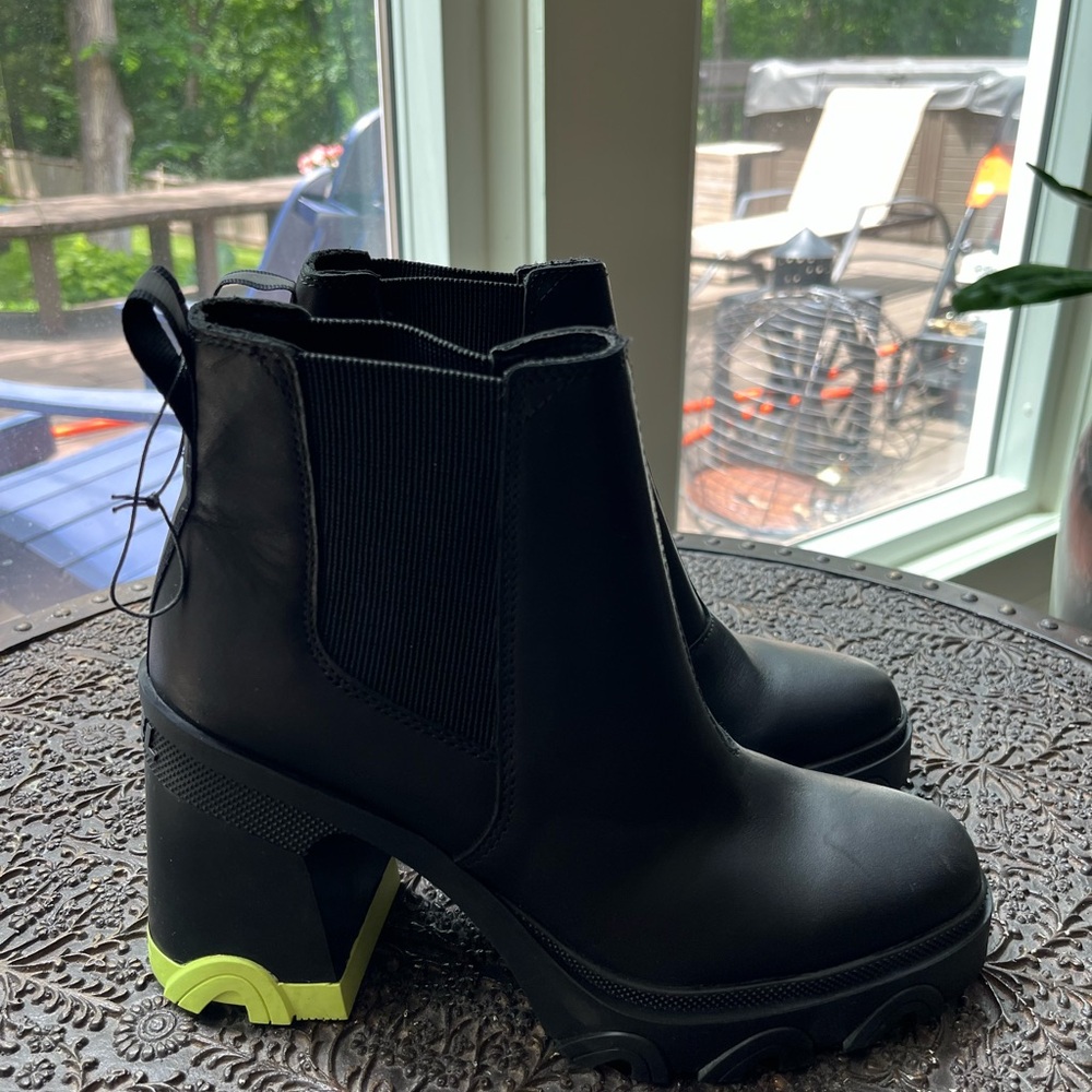 Sorel Black Heeled Boots with Neon Accents - Picture 2 of 6